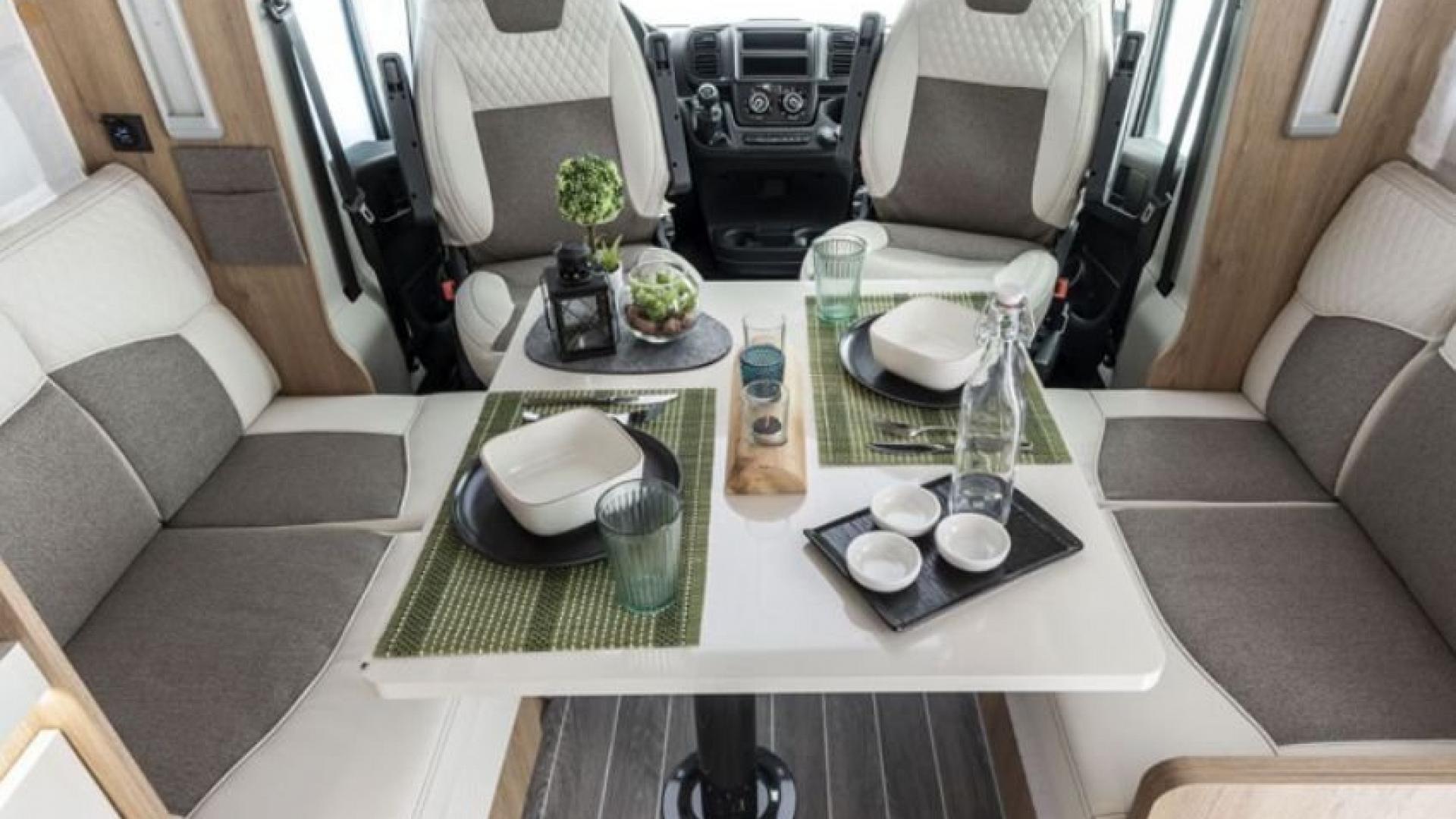 Roller Team Zefiro 267 Vollintegriert