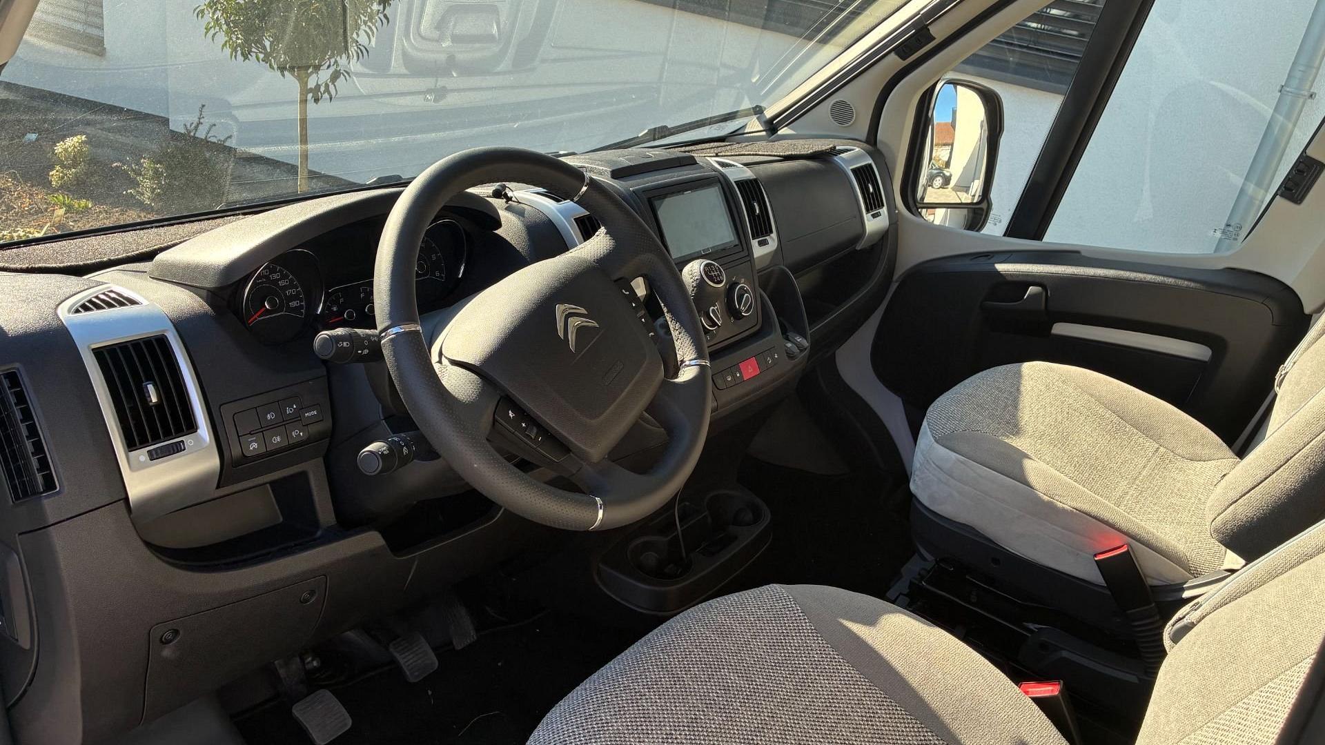 Pössl 2Win Plus mit Aufstelldach