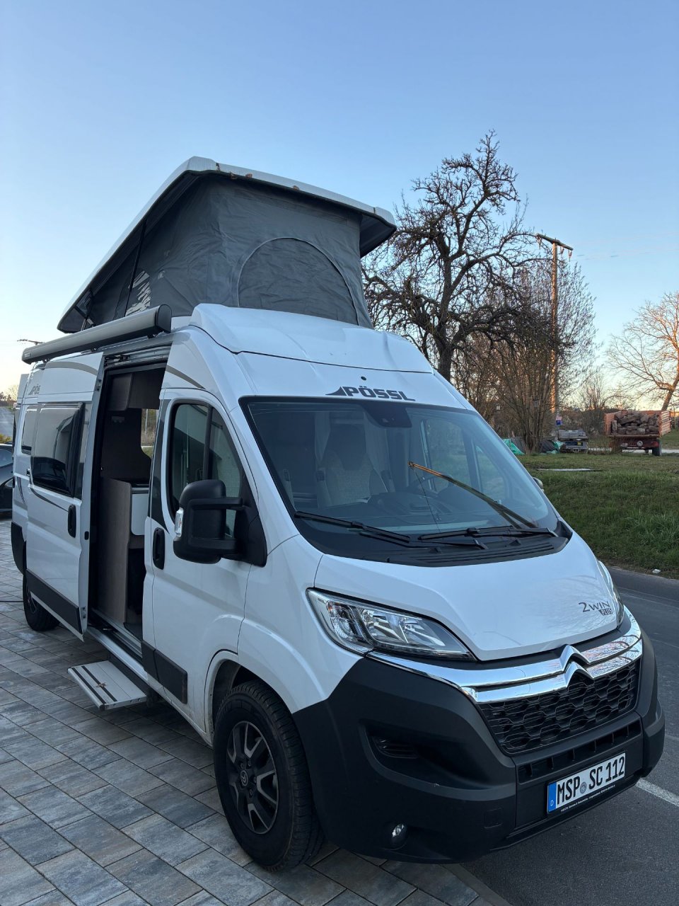 Pössl 2Win Plus mit Aufstelldach