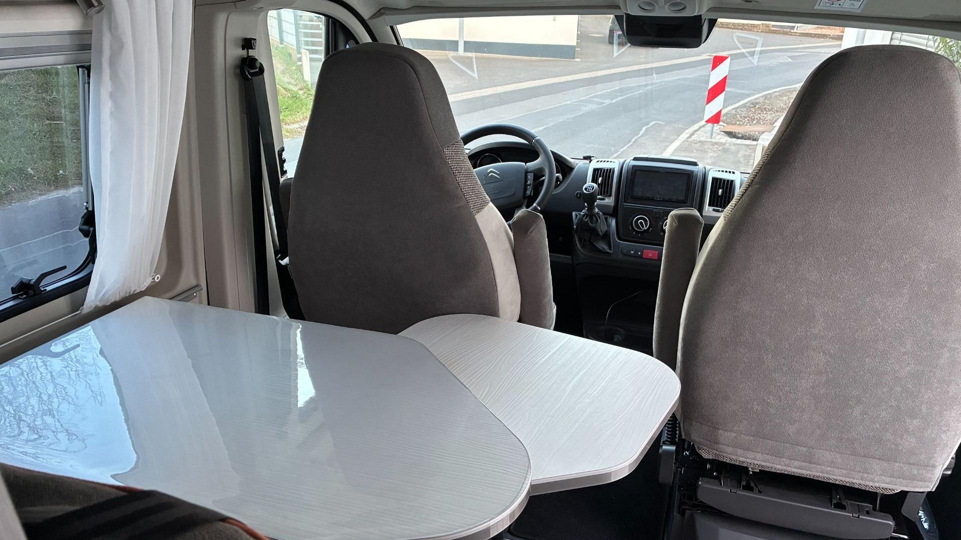 Pössl 2Win Plus mit Aufstelldach