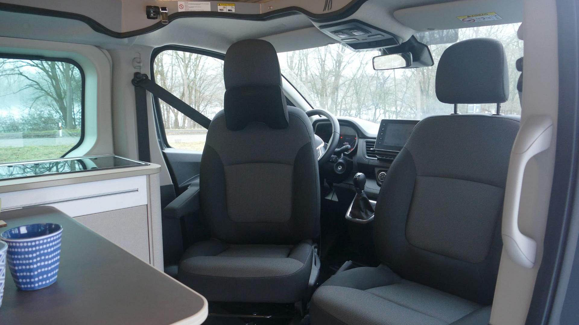 Renault Trafic Buerstner Playa Limited C500