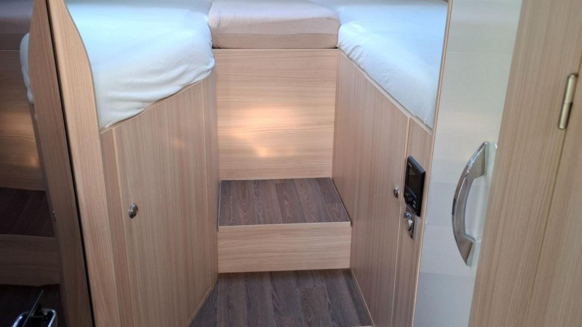 B&uuml;rstner Travel Van T690