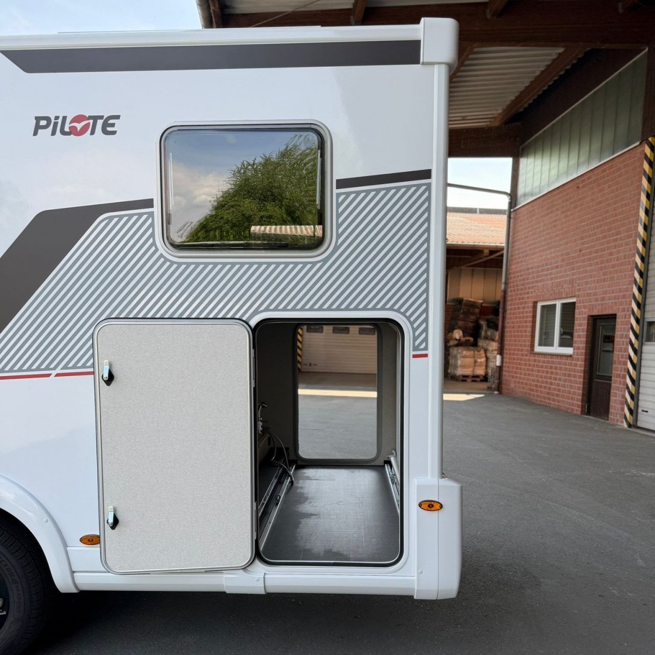 Pilote Atlas A690GJ