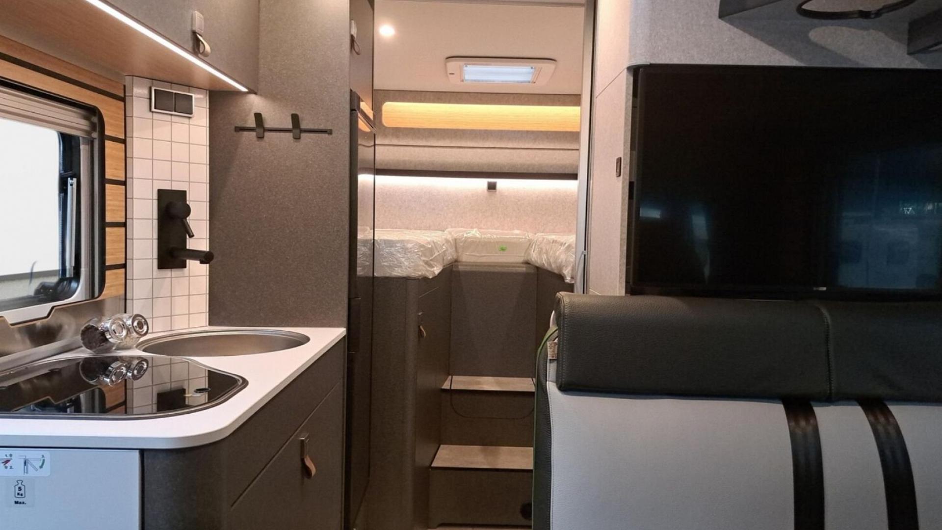 HYMER / ERIBA / HYMERCAR ML-T 570 Crossover