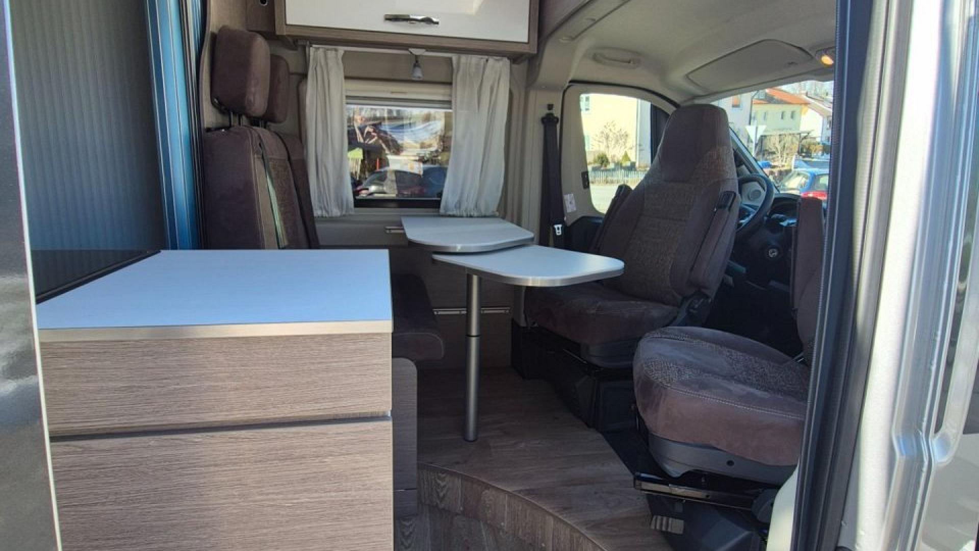 P&ouml;ssl Roadstar 600 l