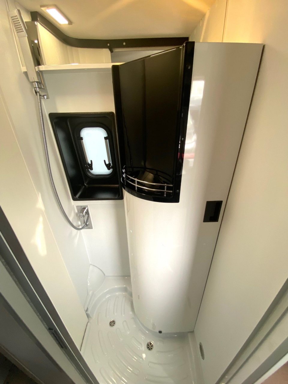 Pössl Summit Shine 600 L