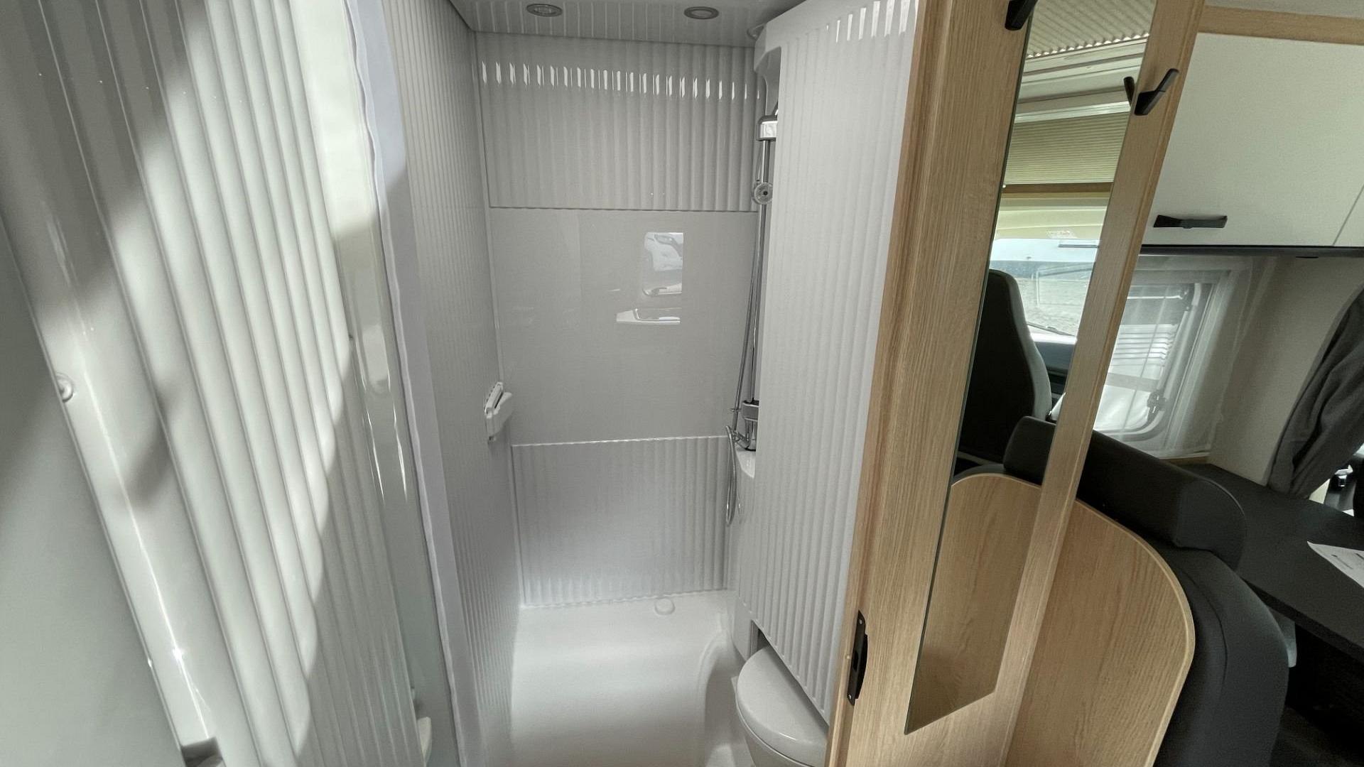 Sunlight V69 Adventure